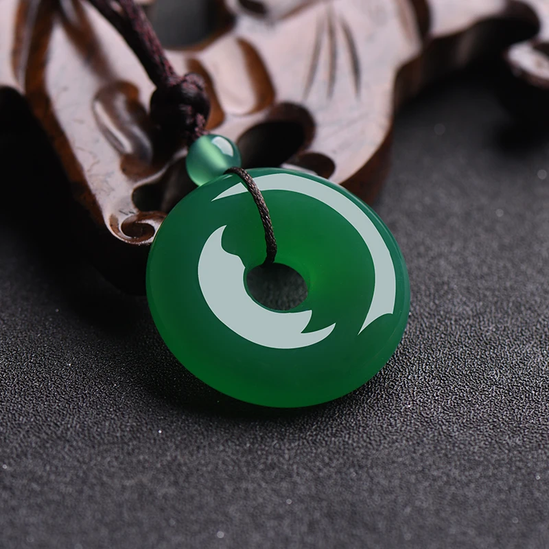 قلادة اليشم الطبيعية على شكل د - مراجعة Men Accessories For Gift وسعره
