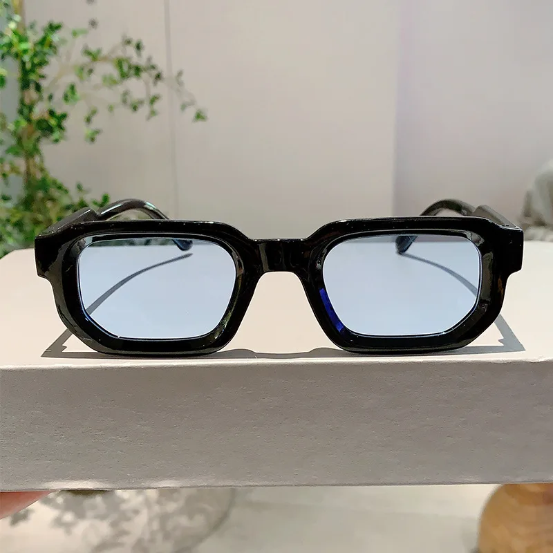 نظارات شمسية بإطار مستطيل كلاس - مراجعة Men'S Accessories Glasses وسعره