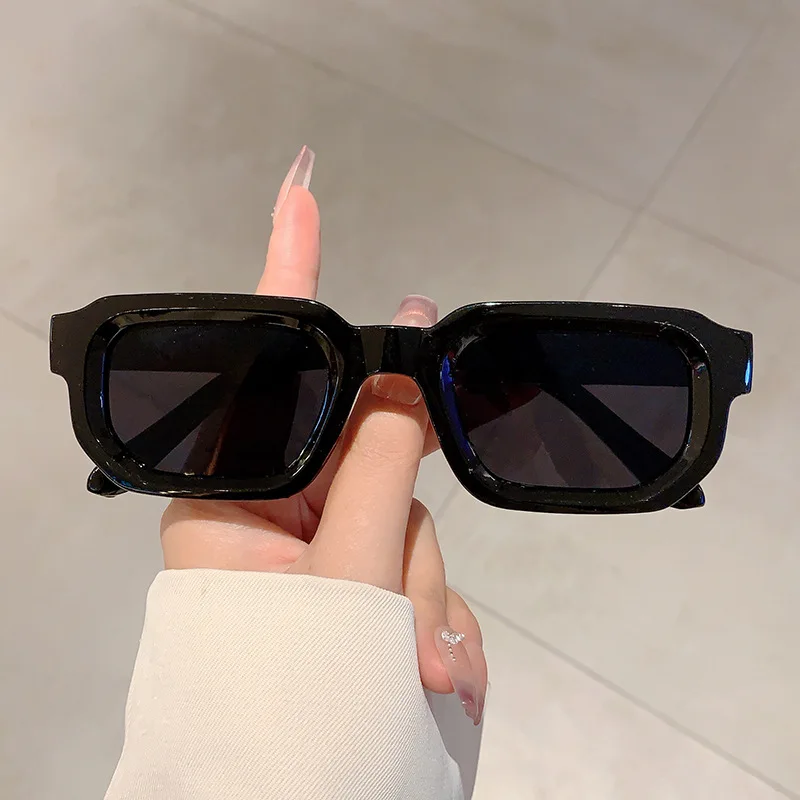 نظارات شمسية بإطار مستطيل كلاس - مراجعة Men'S Accessories Glasses وسعره