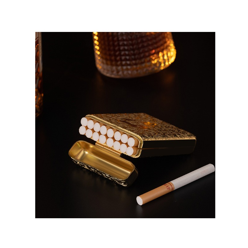 علبة سجائر معدنية منقوشة بتصمي - مراجعة Men Accessories Set وسعره