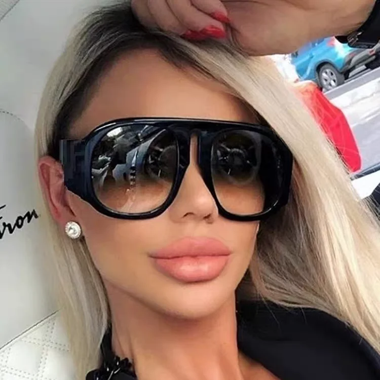 نظارات شمسية فاخرة بتصميم كلاس - مراجعة Men'S Accessories Glasses وسعره